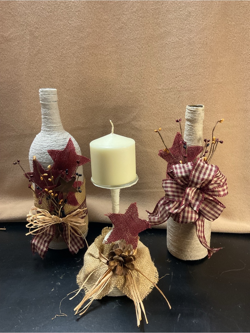 Rustic Red Star Burlap Table Décor Set.  Perfect for fall decor